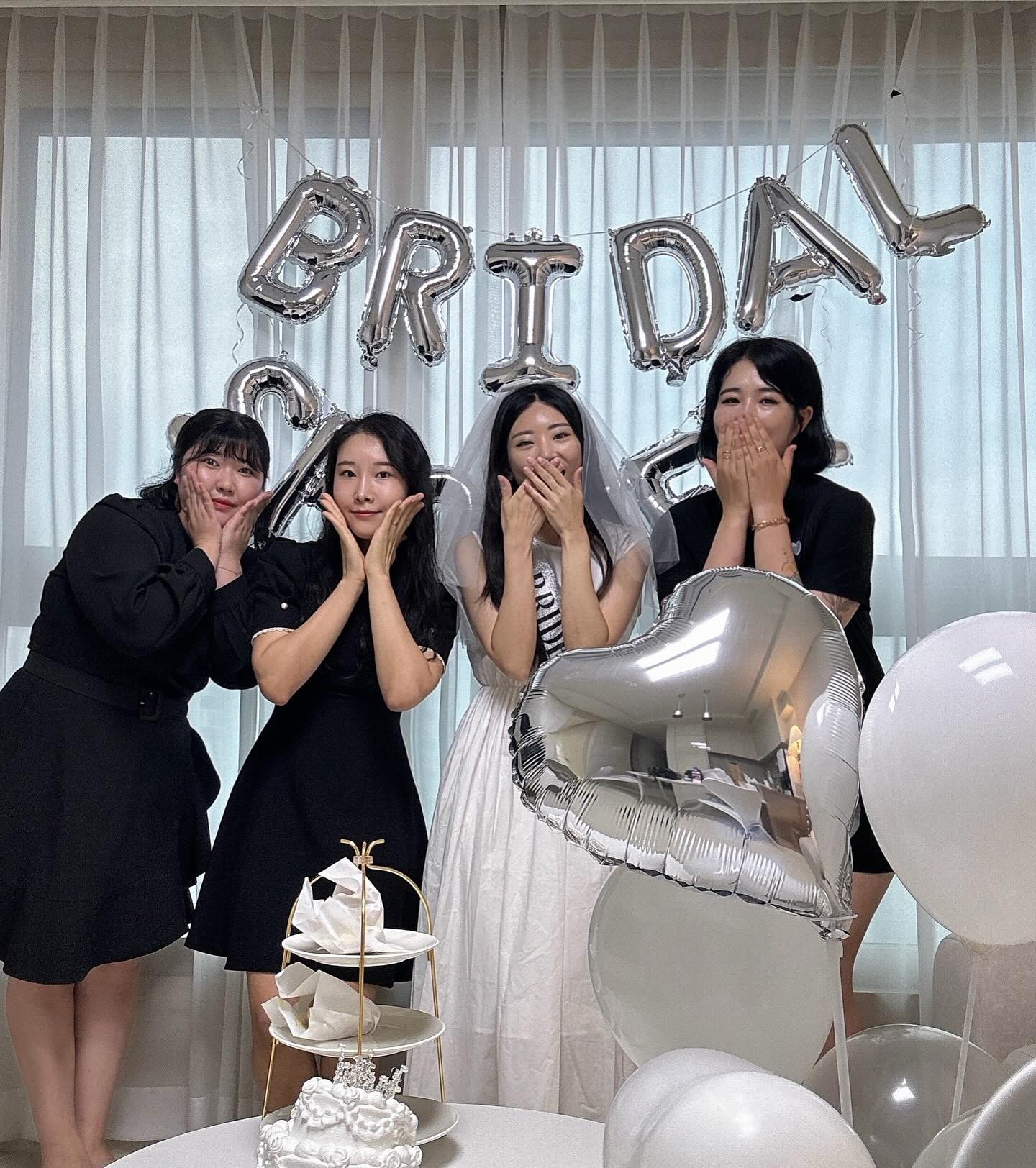결혼식 때 약속은 지켜볼게 축하해 행복했다🤍