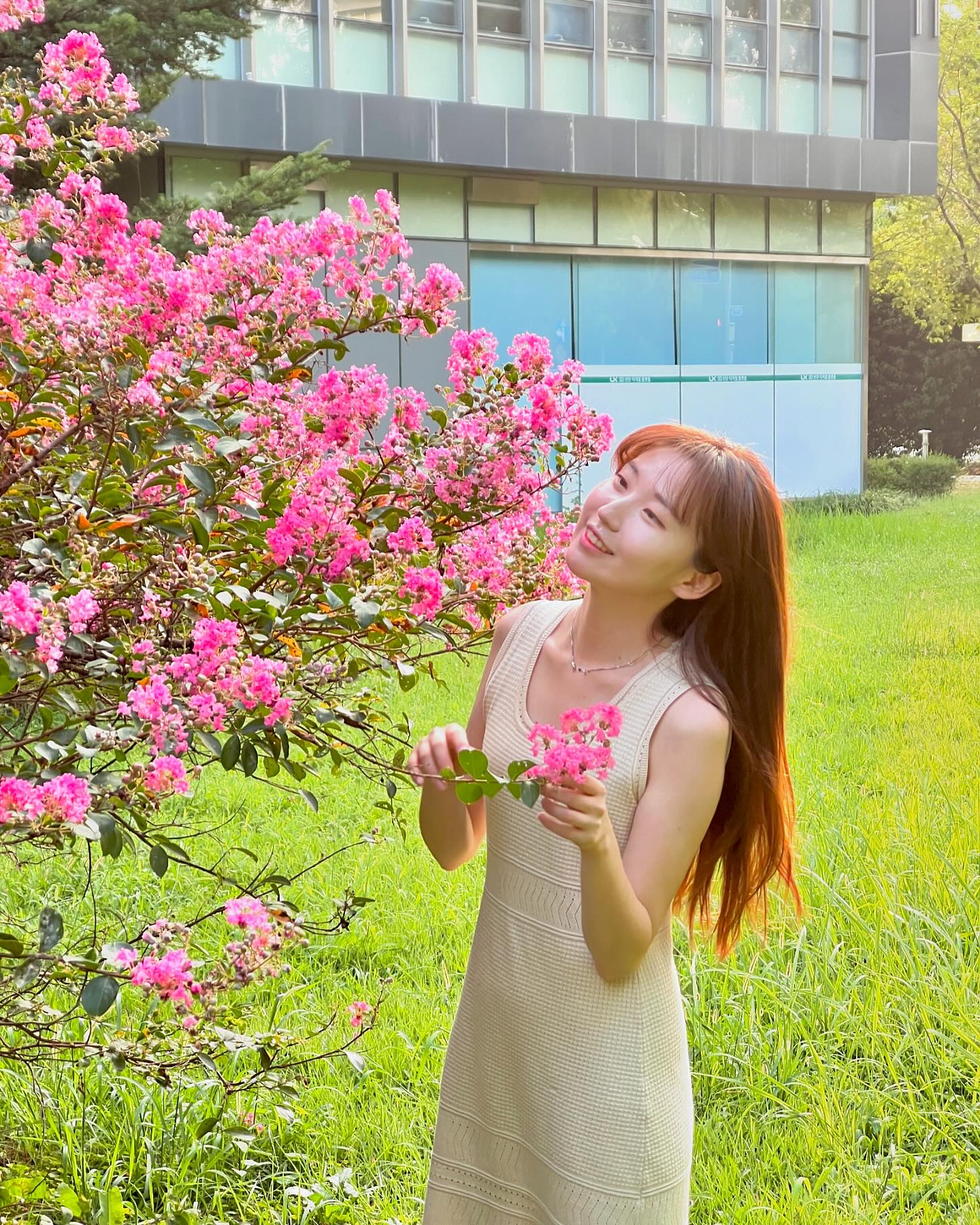 암튼 홍시자몽해🍅
맛있는 거 많이 먹고, 흰둥이도 뽑고, 게임도 하고, 많이 잃어버리기도 하고(?) 천일홍도 예뻤습니당,,,( ˘ ³˘)♥︎ 

올해 소원은 홍시 다이어트랑 자몽이 눈물 자국 제거,,😎