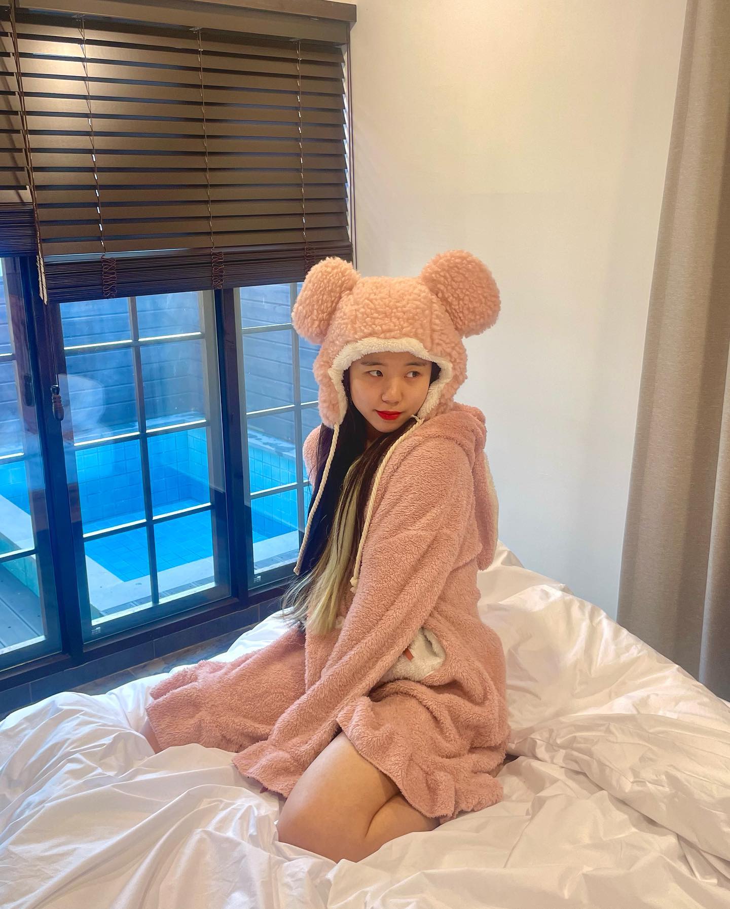 새해=풀빌라
근데 작년에 간 풀빌라도 못 올린.
올해도 못 올릴까바 찍자마자 냅다 올리기🫠
다들 새복많🩷