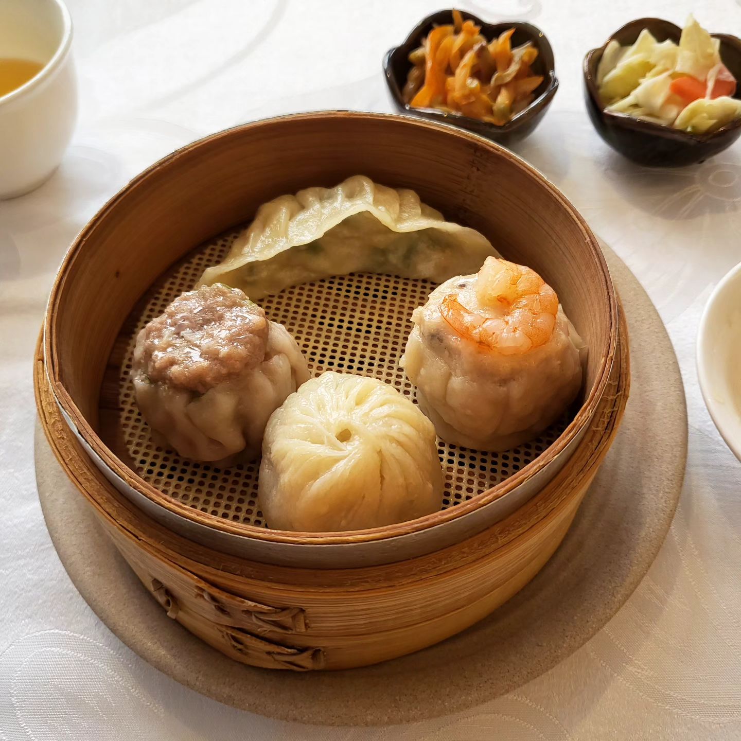 우아 배터지겠다🤰
주말 가족 외식
잘하네 이집

#청요리 #중식코스요리 #딤섬맛집 #중식당맛집 #하이보 #대치동맛집 #주말외식