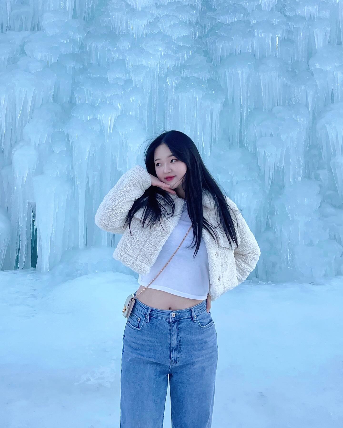 여름과 겨울을 오고가는 .. 피드입니다 🥶❄️