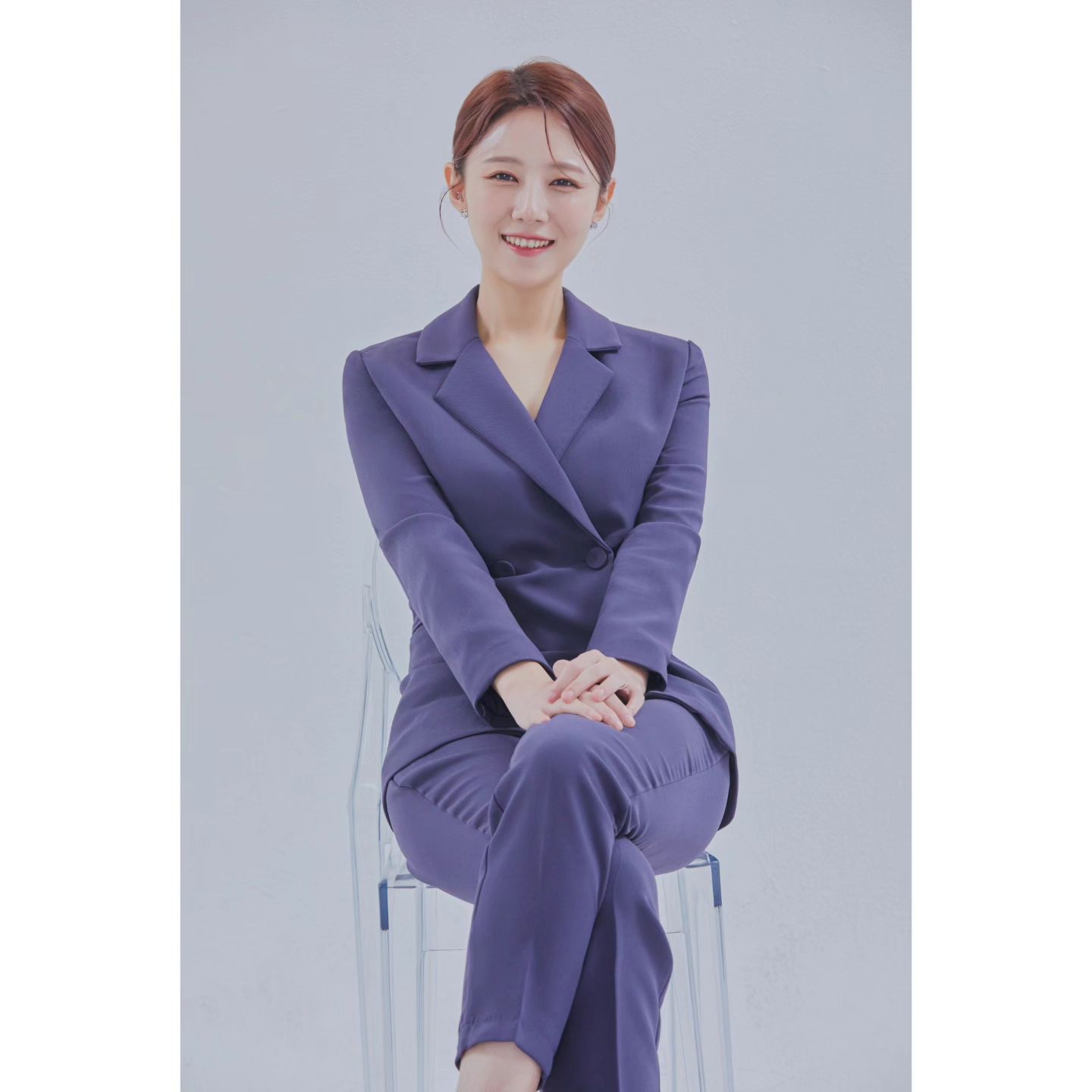 #🙋‍♀️
저번에 촬영하고 온 사진 보정본 드디어 받았어요😆
사진 순서는 마음에 드는 순서..
저번에 찍은 사진보다 더 마음에 들어유💗
보정도 자연스럽게 나답게 해주셔서 더 좋아요👌

사진촬영은 #비비드스튜디오 추천드려요👏
컨셉과 원하는 거에 맞춰서 알아서 딱딱해주셔서 댕좋음🐶
다음 컨셉촬영은 찐빵이 동반으로 기획👍

-
비비드스튜디오
🏷vividstudio

-
#프로필사진 #사진촬영 #스튜디오추천 #프로필촬영 #쇼호스트 #쇼핑호스트 #쇼호스트섭외 #쇼핑호스트섭외 #섭외문의 #문의dm #섭외dm #쇼핑라이브 #네이버쇼핑라이브 #네쇼라 #카쇼라 #라이브쇼핑 #라이브쇼호스트 #뷰티쇼호스트 #패션쇼호스트 #식품쇼호스트 #애견용품쇼호스트