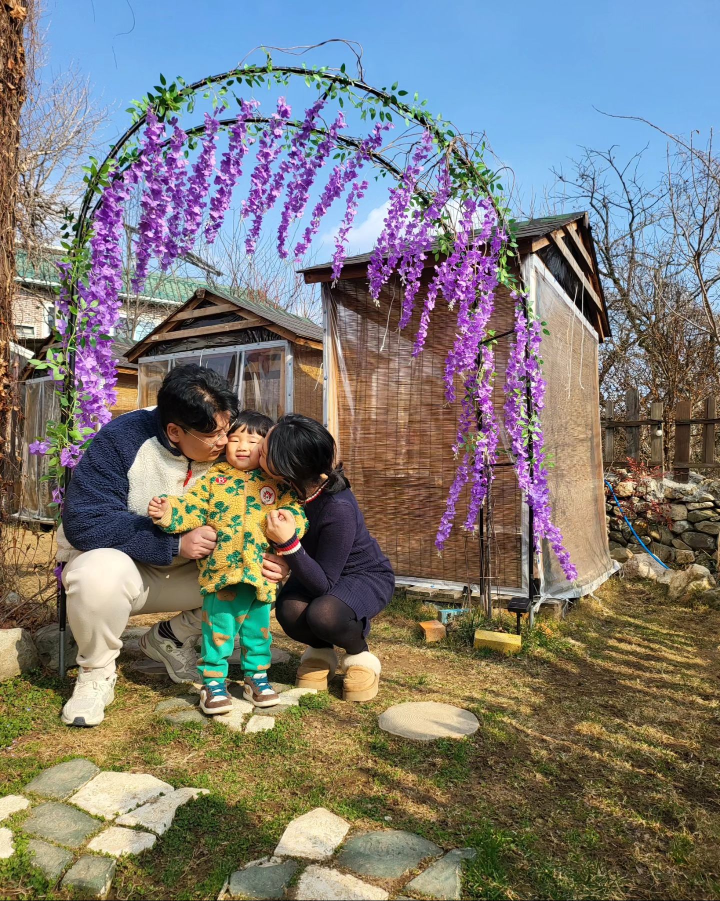 #러블리쭈니
.
.
.

청도여행
지호네 오기전 잠시 들렸던
너무 좋았던 숨은 핫플
천방지축 쭈니와
행복한 시간🧸🧸

#청도여행
#청도아기랑
#청도핫플
