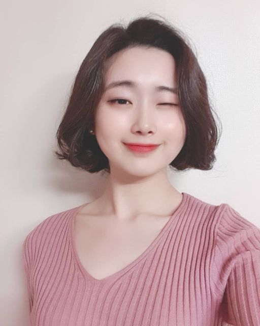 은지 on Instagram: "단발했다 💇‍♀️ . 세준쌤 감사합니다💓 . #원마운트#준오헤어#단발 #분위기#전환#산뜻"