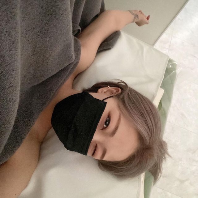 다츄🐰 on Instagram: "#협찬 명절음식 다 뿌셔🔥 - 제이알에서 복부관리 받고왔어용! 천연아로마를 잔뜩 뿌린 전신스파로 답답하지않게 땀을 뺀 후 고주파와 중저주파로 내장지방 및 탄