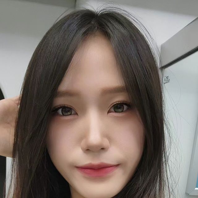 리미 [ 웰니스 인플루언서 | Wellness influencer] on Instagram: "#협찬 Before After 차이 먼댕..🫢 소은디자이너님 빌드펌 나노힐크리닉 🫶🏻 체고"
