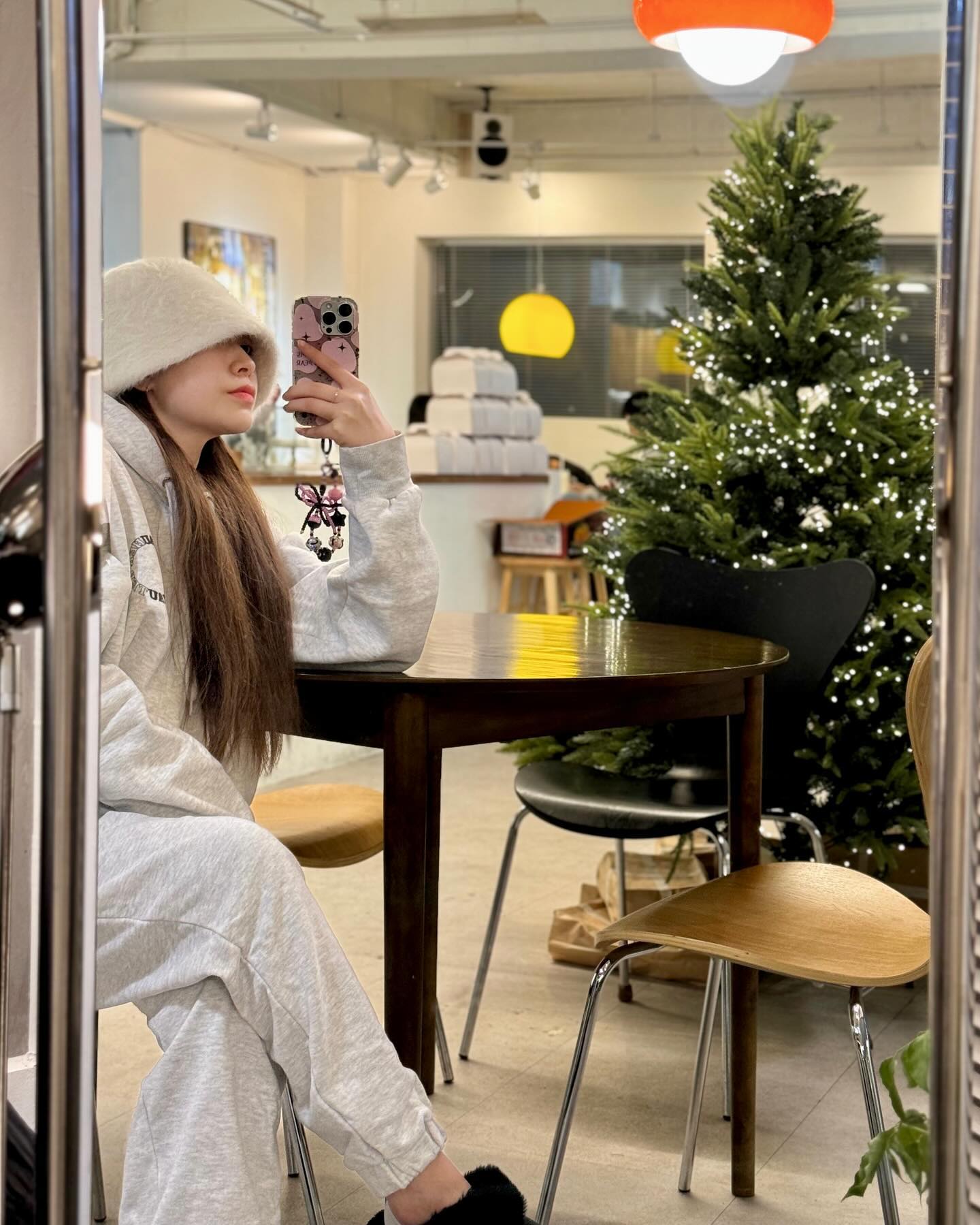 특별하게 뭘 하지않아도 나쁘지 않네🎄