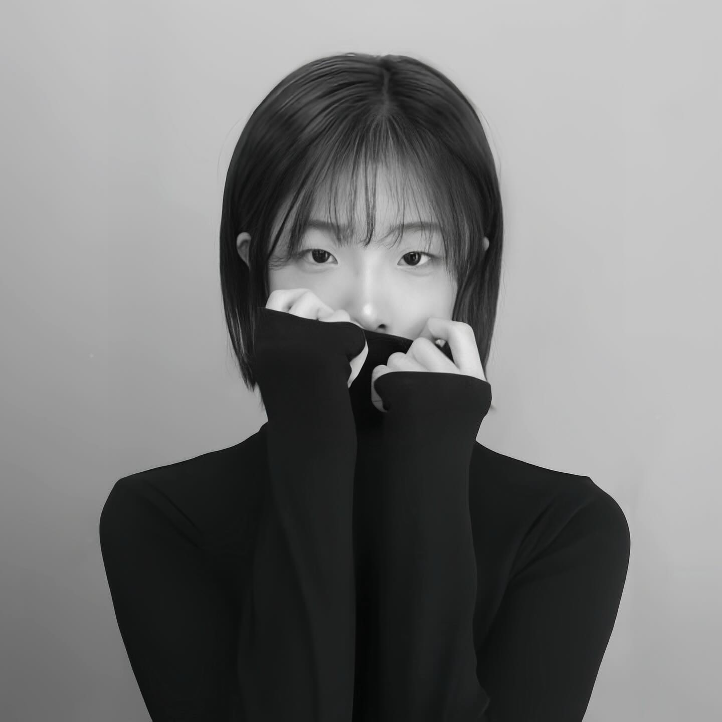 낙오자란 세 글자에 슬퍼하지 말고
사랑이란 두 글자에 얽매이지 말고
삶이라는 한 글자에 충실하라

[너의 우울이 깊다, 황경민]