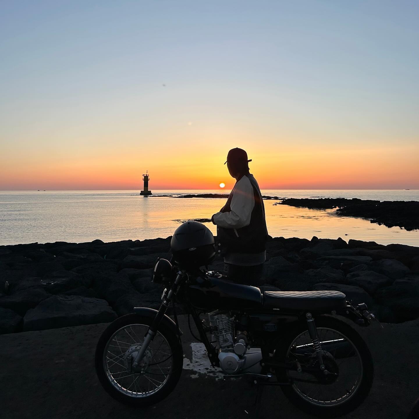 생존신고… 노을라이딩…🏍️🏍️🏍️