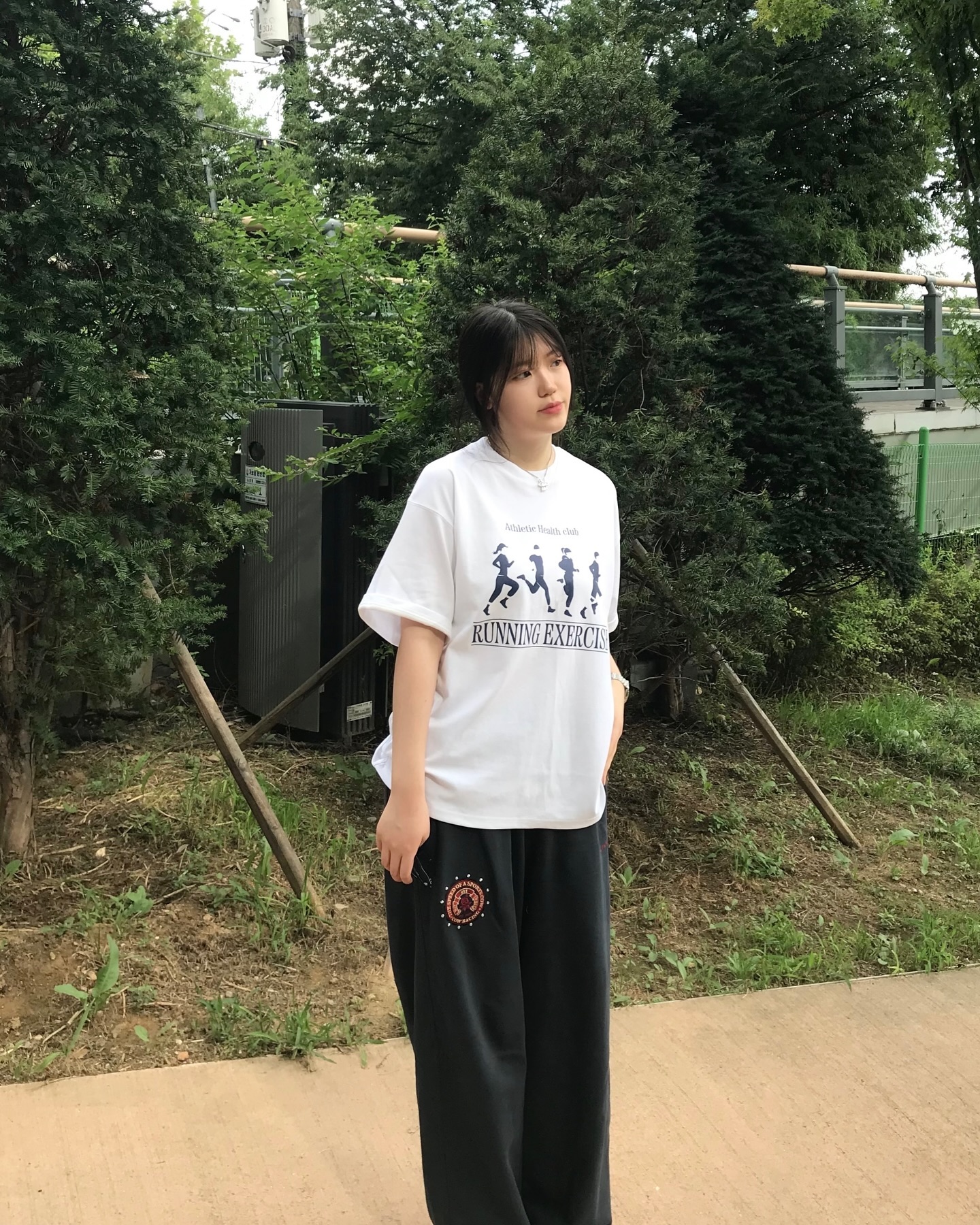 귀여운 러닝 로고 반팔티 💙🏃🏻‍♀️‍➡️

소재도 좋고, 프린팅도 귀여워서 데일리로 입기 좋은 반팔이에요!!
다들 러닝 하실 땐 요 티 입고 하시기~ㅎㅎ👌🏻

#25퍼센테이지 #반팔 #여름옷 #반팔추천 #여름코디 #이오피 25percentage_official
