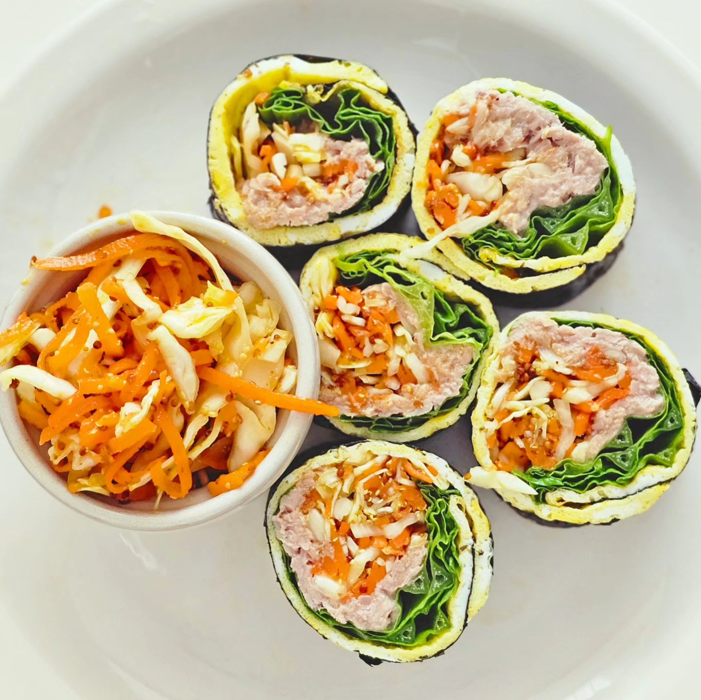 요즘 자주 만들어 먹는 참치김밥 ( ◡̉̈ )🥕🥬
#당근양배추라페 잔뜩 넣어서 새콤달콤 완전 맛있움!

#당근라페 #당근라페만들기 #집밥그램 #집밥레시피 #집밥요리 #집밥스타그램