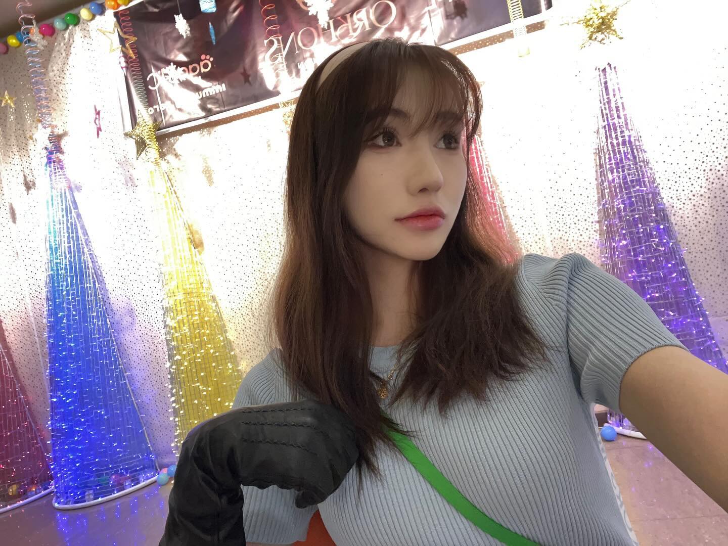 몽골에서 모델 제의 한국에서 화장품 회사 제의 고마워요