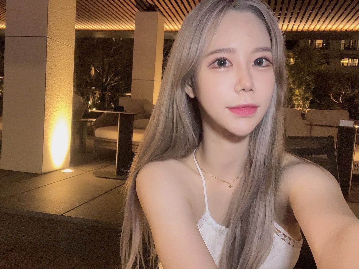 아 진짜 다음달부터 다이어트,,이제 여름이잖아,,,