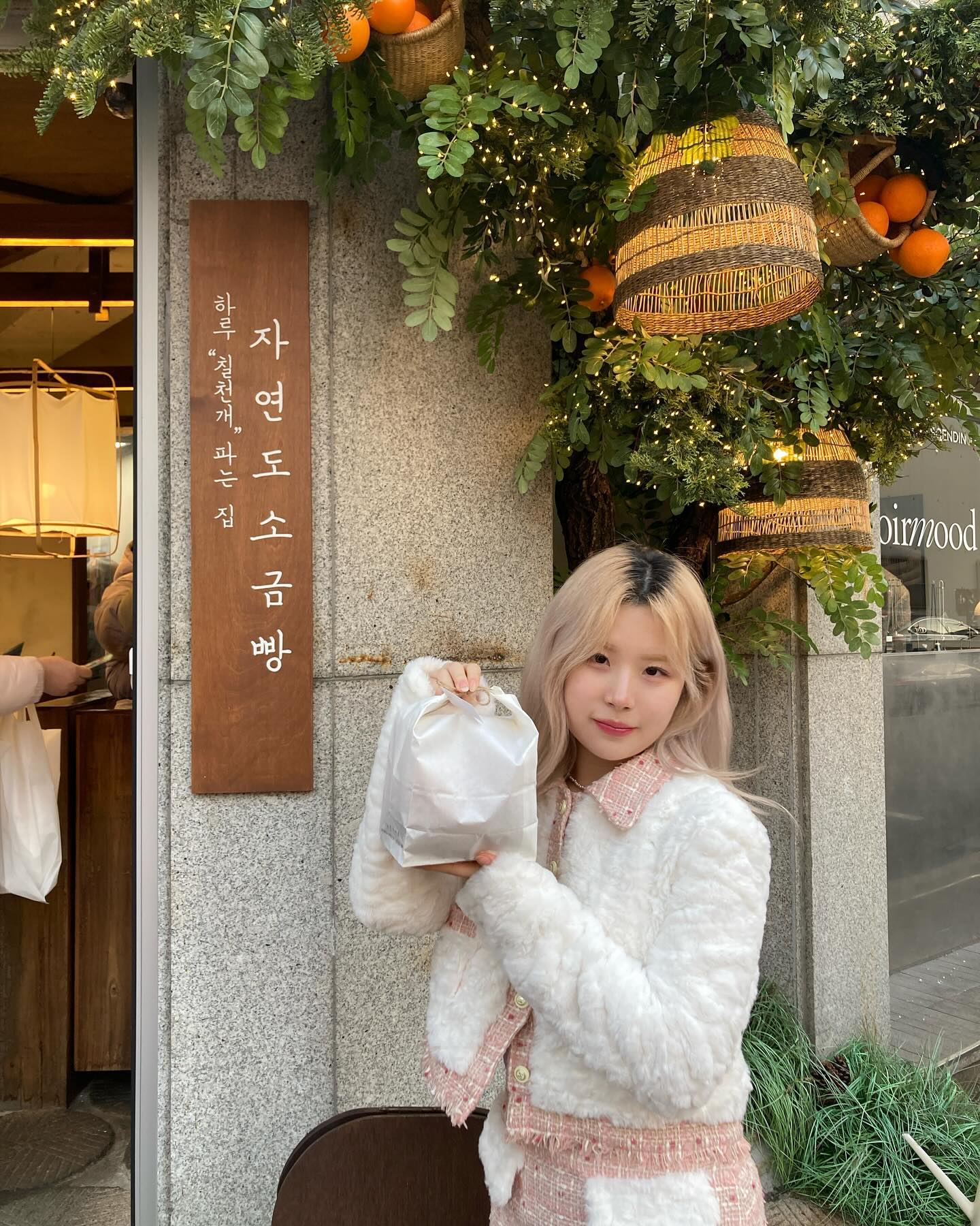 소금빵맛집🥐

#성수 #소금빵 #성수핫플레이스 #성수맛집 #자연도소금빵 #광고아님