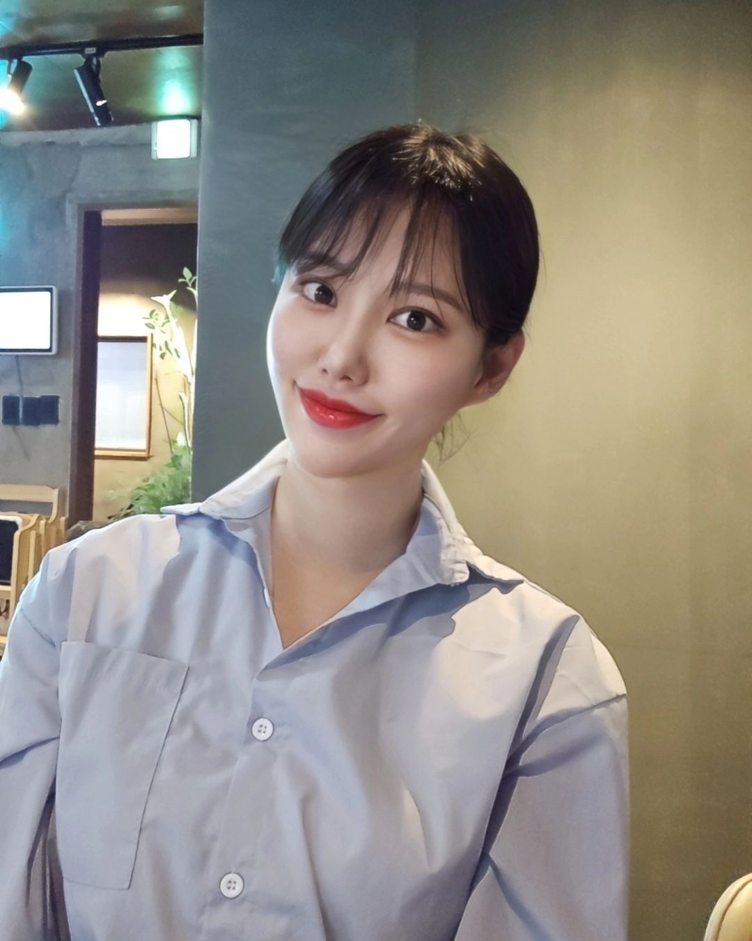 #협찬 

#용리단길 찐맛집
목계화원 다녀왔어요
마치 화원에 온 느낌의 인테리어!
닭요리에 해산물과 함께 하는 샤브샤브는 눈도 입도 모두 즐겁게 해주더라구요♡
룸도 있고 자리도 널찍해서 소개팅,회식장소로도 강추!!

#용산 #신용산 #삼각지 #맛집 #샤브샤브