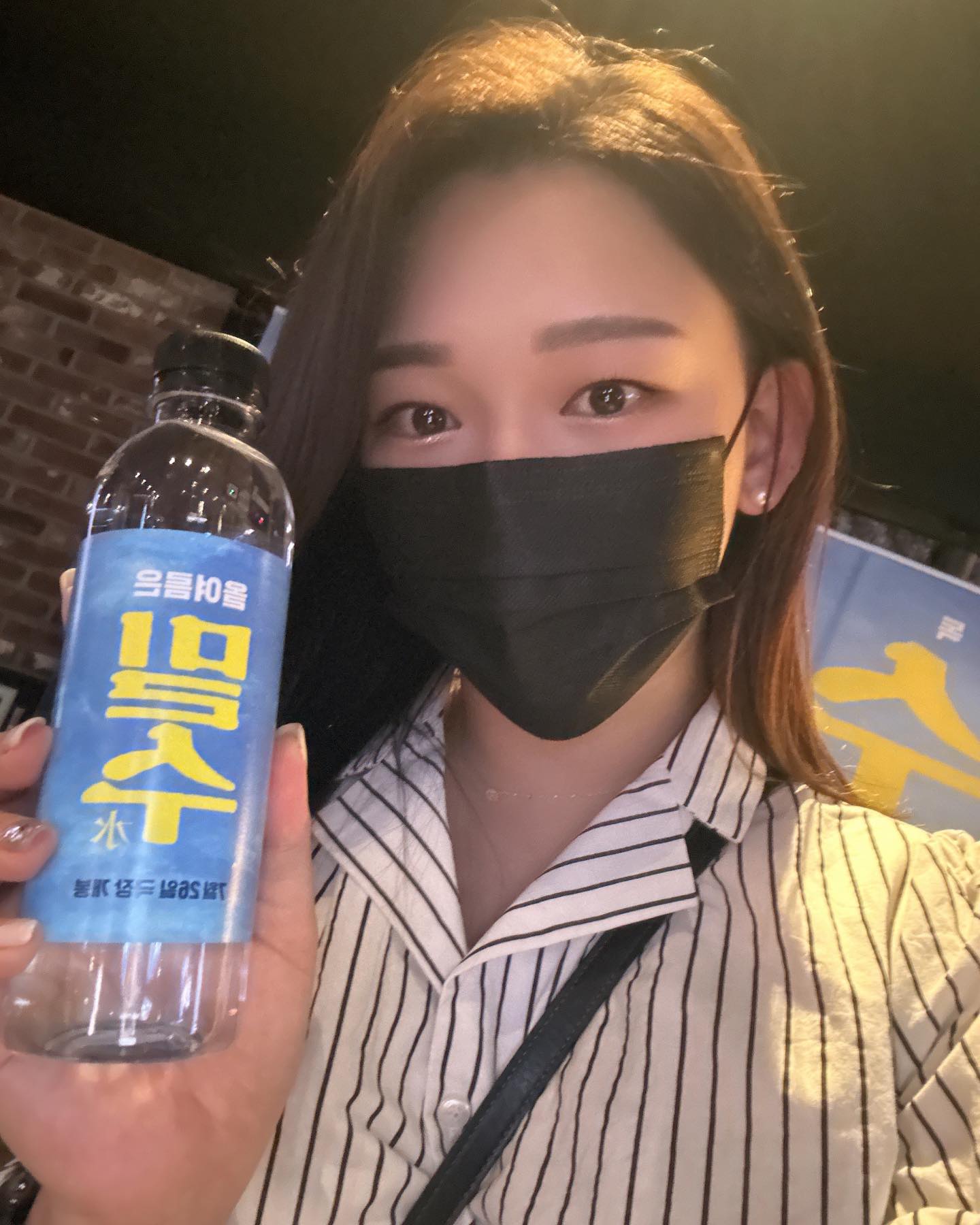 #협찬 올 여름 대박 흥행예감, 영화 밀수🌊

믿고보는 류승완 감독의 해양범죄극 
영화 밀수 시사회를 다녀왔어요🥹

키크고 얼굴작고 미친 비율 #조인성
우아하고 미친 아우라 뿜뿜하던 #김혜수
얼굴이 주먹만하던 #염정아 
소름끼치고 찰진 연기력이 돋보였던 
#고민시 #박정민 #김종수 배우님들
멀리서나봐 실물영접을 할 수 있어서
너무 영광이어따,,⭐️🔥

모든 배우들이 캐릭터들을 찰떡같이 소화해주셨는데
특히 김혜수님과 염정아님 두분의 케미가 진짜 대박!👍

7/26 다음주 수요일 개봉이니
개봉날 빠르게 달려가세요🤭❤️

#밀수 #7월26일개봉 #올여름은_밀수 #김혜수 #염정아 #조인성 #박정민 #김종수 #고민시 #류승완감독 #영화_밀수 #밀수리뷰 #영화 #영화추천 #용산cgv #용산아이파크몰 #개봉예정영화 #데일리 #일상 #좋아요 #좋반