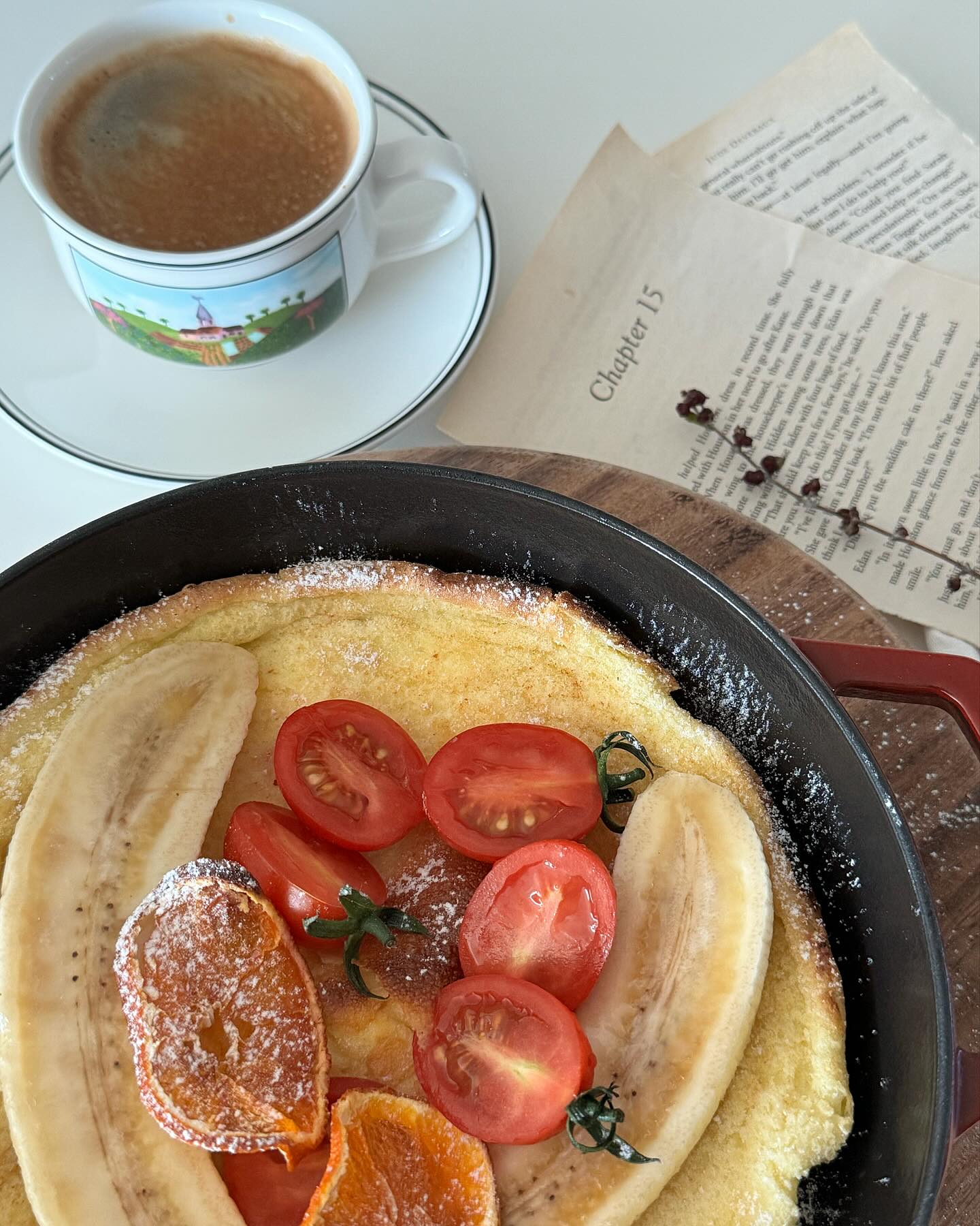 오랫만에 더치베이비 🥞
고물가 시대에 과일값도 올라서 그런가 얼마전 카페에서 더치베이비 가격보고 놀랐네요 

스타우브가 미니오븐에 딱 맞아서 
미니오븐으로 대충 있는과일 때려넣고 만들어 한끼😍

#만들어먹어요
#더치베이비
#홈브런치 #독일식팬케이크 #홈카페