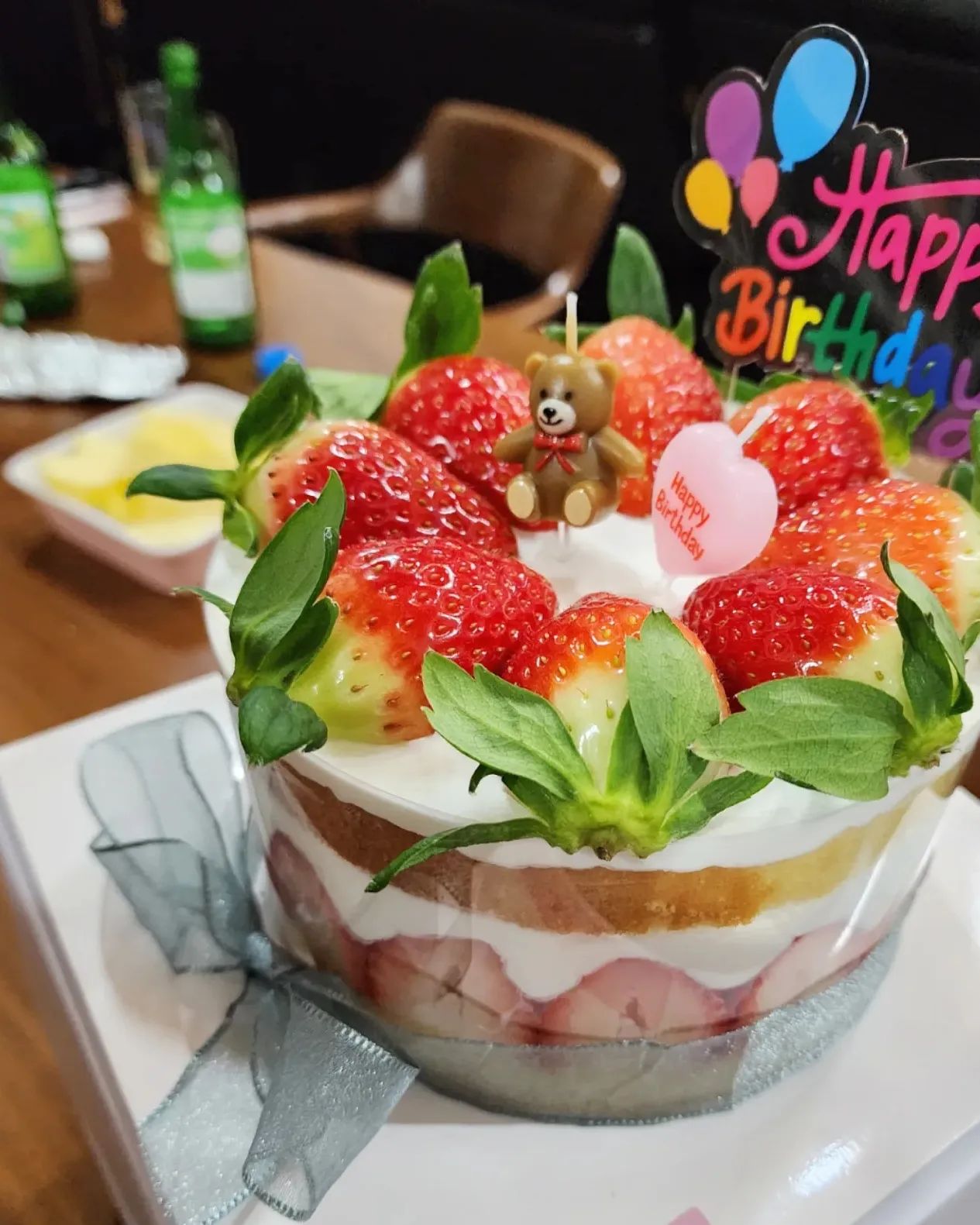 #딸기케이크
.
.
역시 케이꾸는 생딸케❤
우유크림이라 더 마시뜸
.
.
#생크림케이크 #생크림딸기케이크
#크리스마스 #디저트 #먹부림
#먹방 #먹스타그램 #맛스타그램