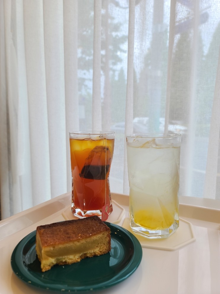 [진주 가좌동] 화이트톤의 깔끔한 디저트카페_데이지 내돈내산 후기🌼🤍