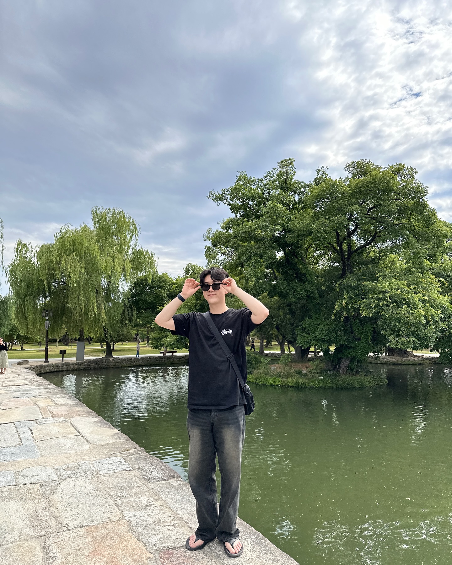 여름 언제 가?
.
.
.
.
.
.
.
#전주여행 #남원여행 #남자데일리룩 #남자코디 #스투시 #98년생 #남원맛집