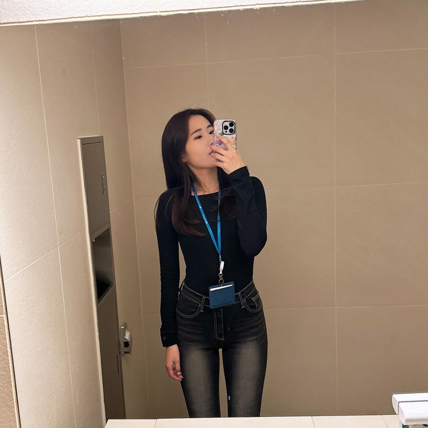 #ootd
이 사진 왜 핫한건데
