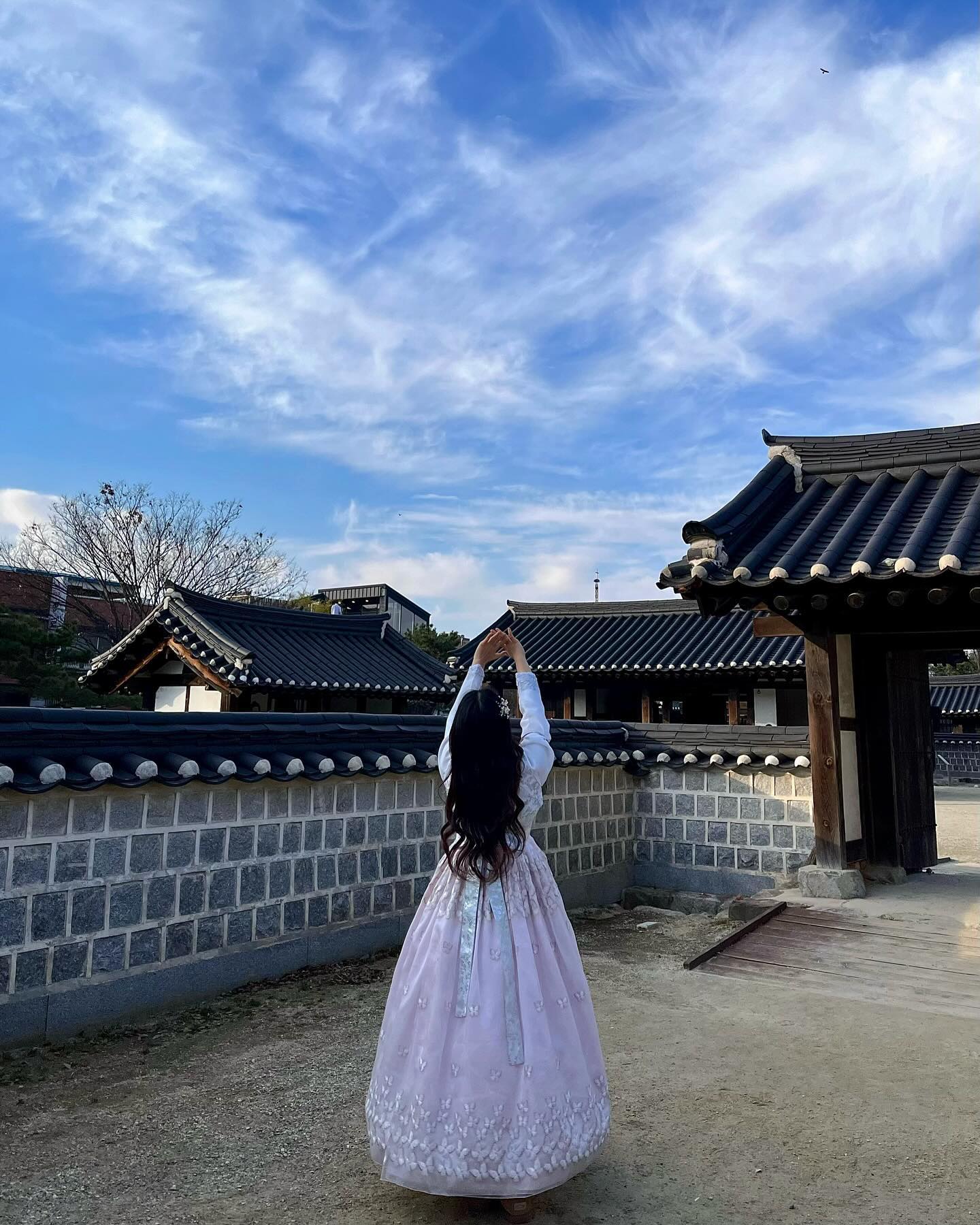 나 한복 조아하네 (?)