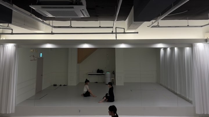 All my life is you
#choreography by ye.ziny kkuriny 
hi990103 #봄눈 
•
•
•
#선재업고튀어 #jazzdance