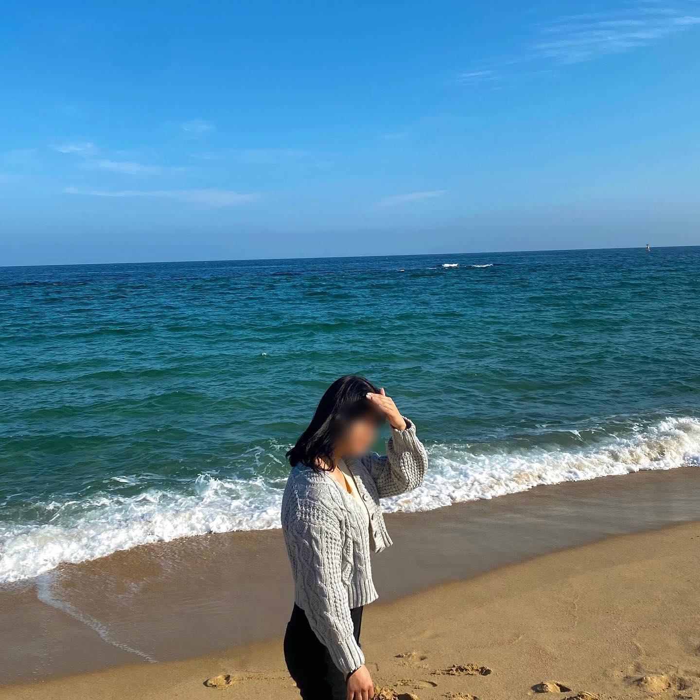 또 겨울바다 보러 갈래ㅠㅠㅜ🌊❤️ #속초
.
.
#겨울여행 #겨울바다 #바다 #속초맛집 #속초여행 #속초해수욕장 #sokcho #강원도여행 #강원도맛집 #여행스타그램 #맛집 #여행 #맛집스타그램 #셀카 #셀스타그램 #셀피 #selca #selfie #selstagram #데일리 #데일리룩 #follow4follow #like4like #follow #like #daily #dailylook #ootd  #dailygram