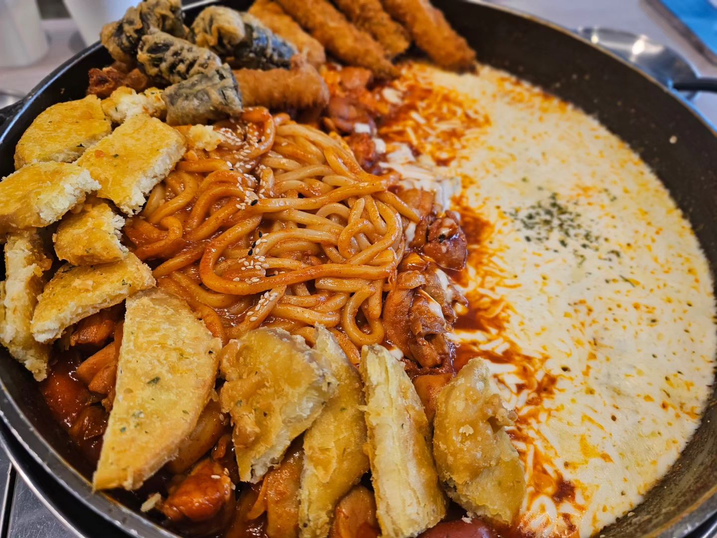 🤎🩵💙❤️

오랜만에 보아도 절거움💃

#꼬모맛집 #동탄꼬모 #동탄호수공원 #빤닭빤닭 #존맛 #쇼핑스타그램 #flex