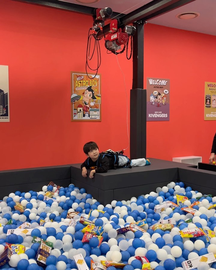 순진한 우래기들..담번엔 까까 많이 뽑아와...?🫠🕹️ mhchon