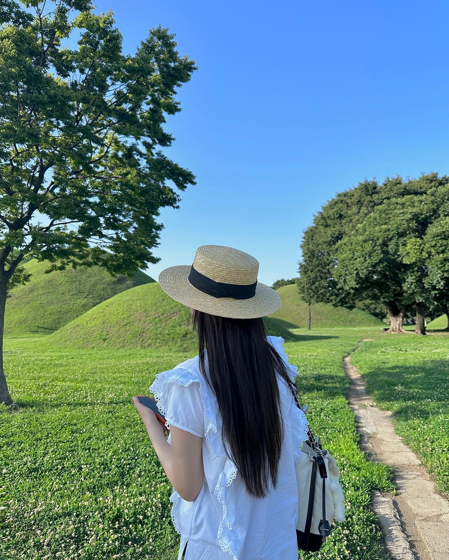 산사태 주의보 때문에 경주행 💚 
요즘 내 최애씨와 데이뜌👻