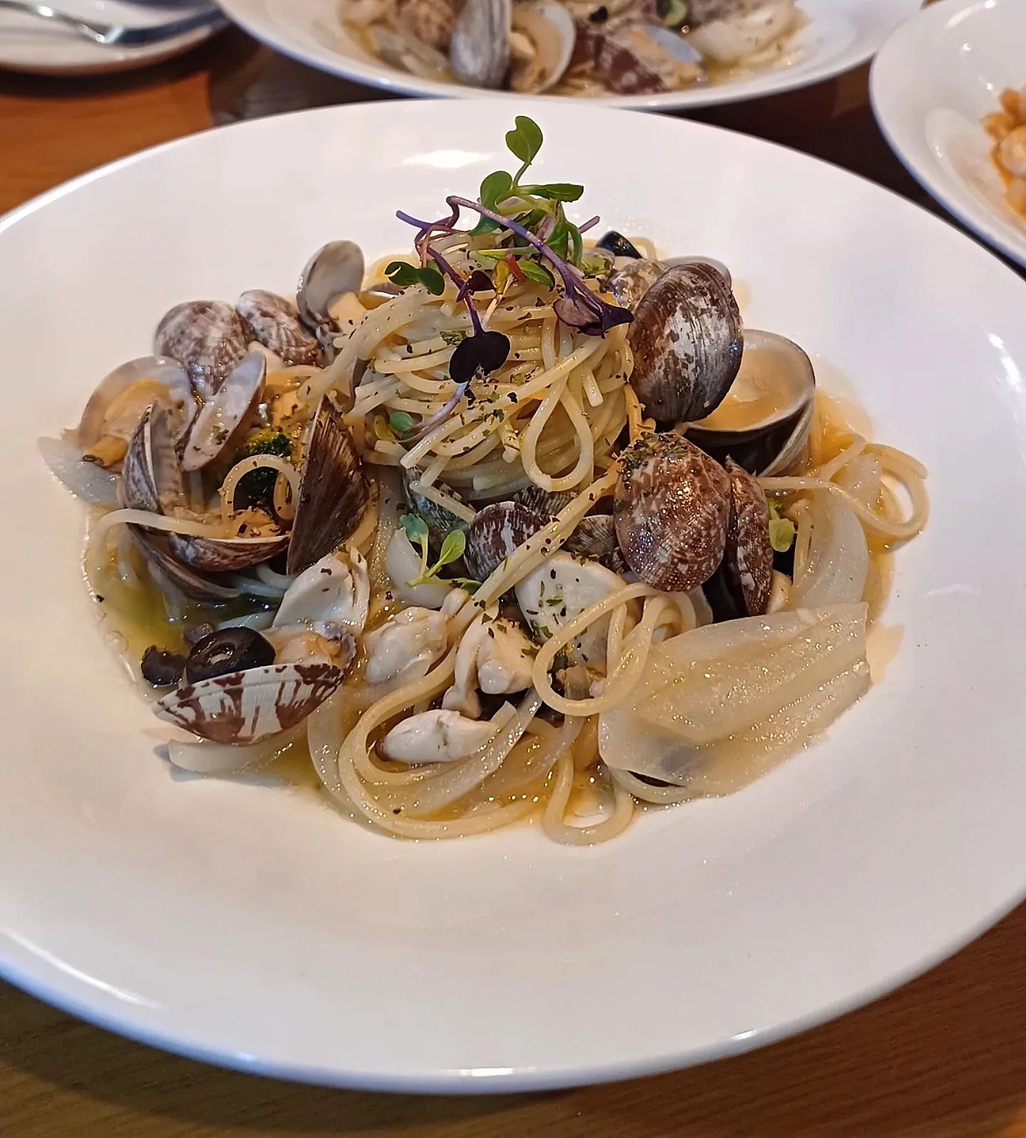 지난주 맛도리들🍯
그러고보니 살찌는음식만 열심히 골라먹었네요🫣
제발 좀 부진해봤으면.....#식욕