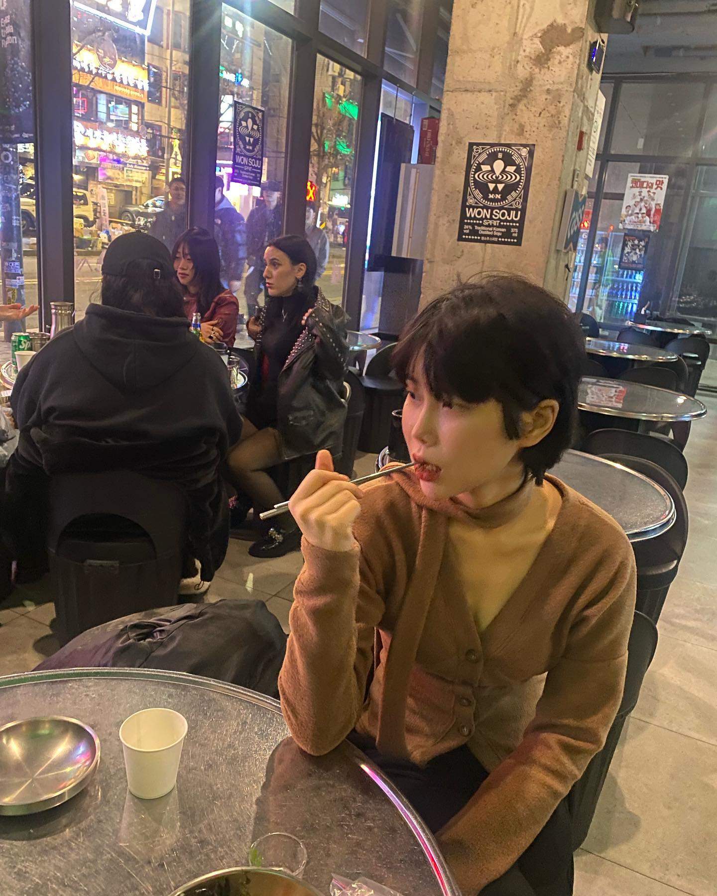 육회냠 #친구괌
_
_
#홍대 #육회 #난장