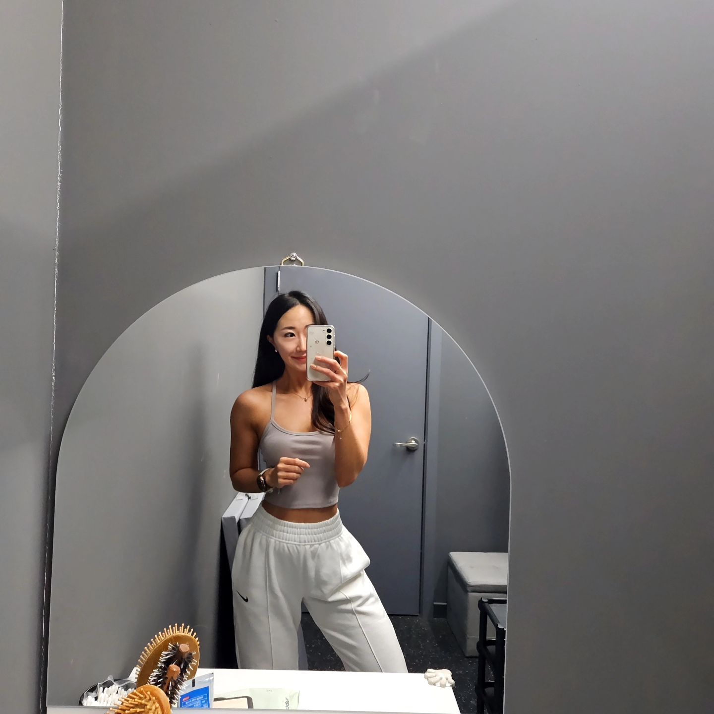 더 행복한 2월 보내기 🤍
현재 58kg 조금만 더 찌워서 63kg 만들고 빼야지 히힜

#오운완 #운동기록