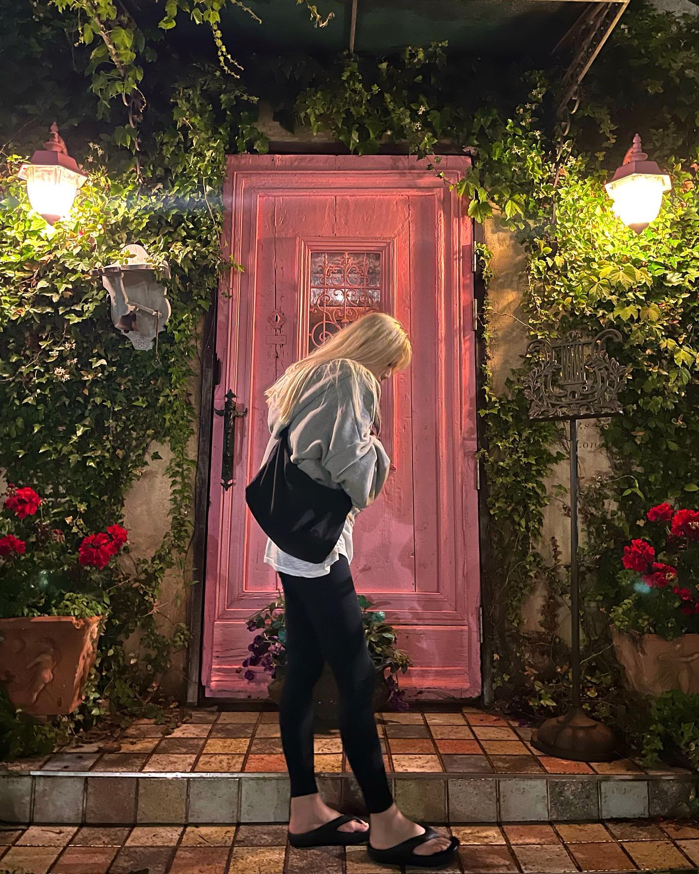 #협찬 #가방추천 #나일론셔링호보백
shoopen_official 

👜나일론 셔링 호보백
🩴논슬립 베이직 리커버리 쪼리

보부상 가방으로 데일리루 평소에 가지고 다니거나 여행용 가방으로도 활용가능💓 

편하게 슥 메고나가기 딱 쥬아유🫶🏻