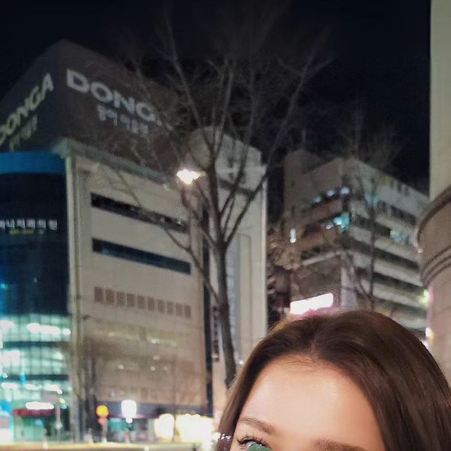 운동하는 시아 / Sia on Instagram: "#광고 안녕하세요~~! 오늘은 혹한기에 따뜻함을 주는 핫팩에 대해 알려드리려고 해요. 이 핫팩은 15시간 동안 지속되는 열기를 제공해요. 그래서 한 번 사용하