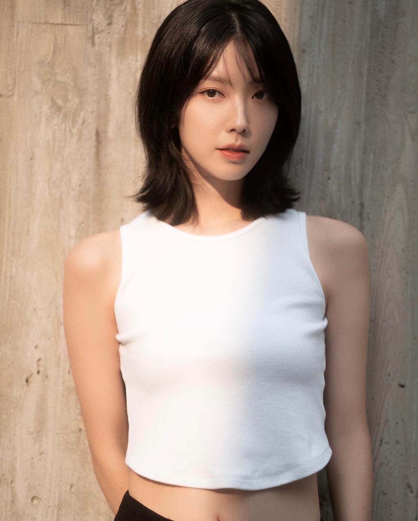 너무 예쁘다아🤍🤍🤍

Makeup d.young 
Hair suhwa22