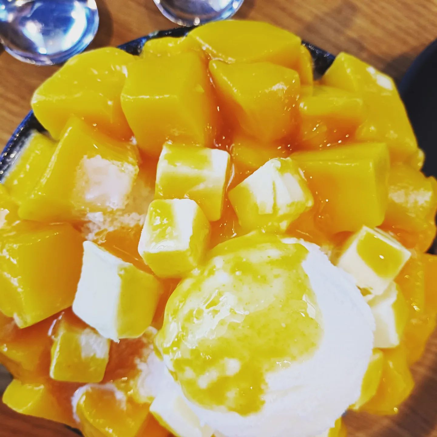 #여름 #팥빙수🍧 #망고빙수 #설빙 #미니멀센스