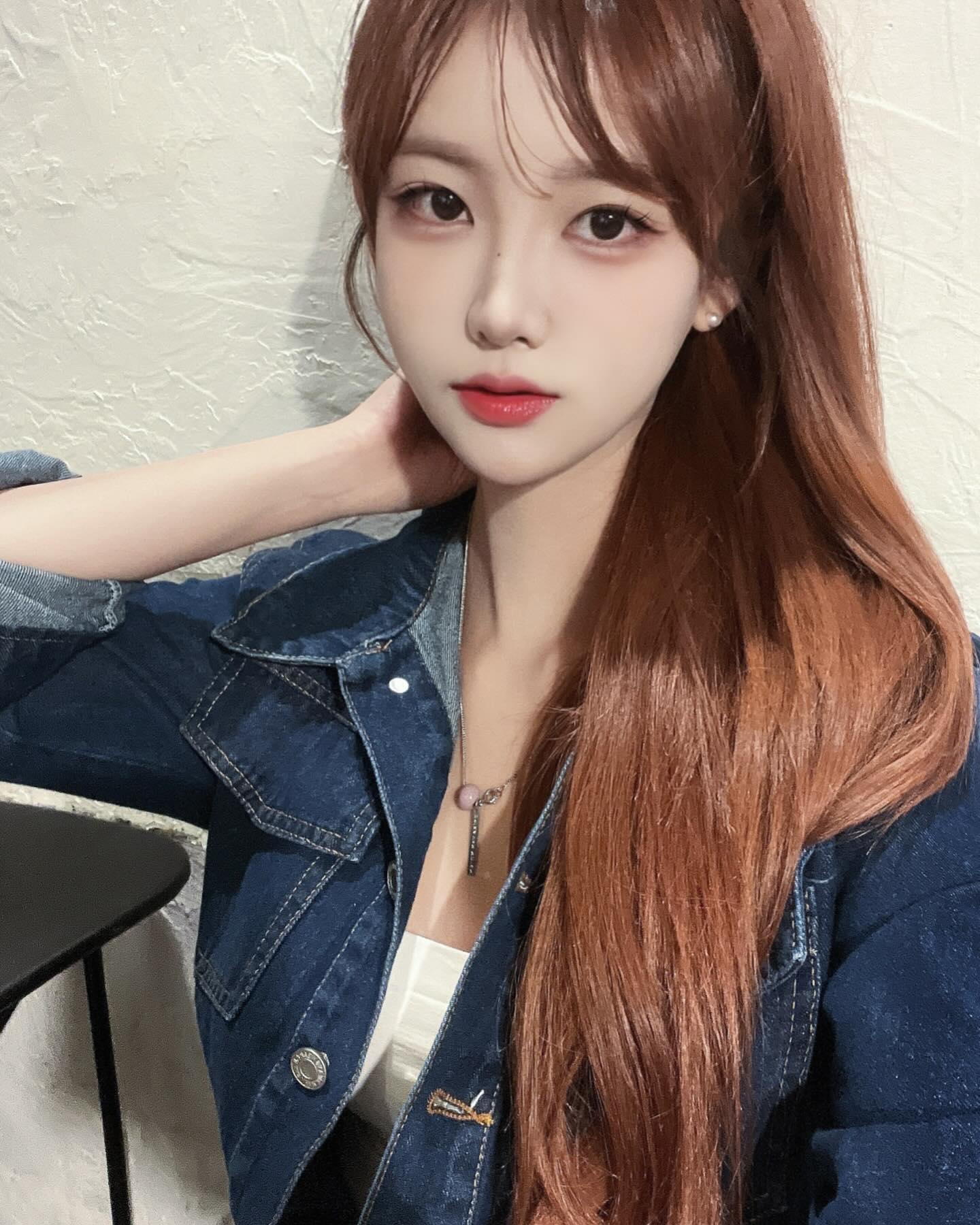 🤳+🎀= 🙋‍♀️🙋‍♀️
 즐 ㄱ ㅓ 운 ㅎ ㅏ 루 (#독서모임)