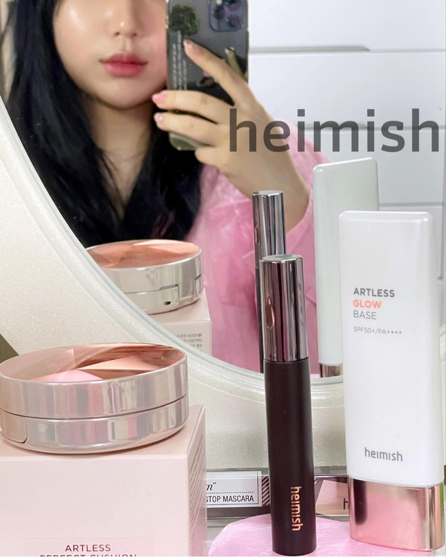 #광고 heimish_cosmetic 원래 내피부처럼 자연스럽게 빛나는 피부+뭉침없이 속눈썹연장한것같은 마스카라✧(⸝⸝⸝ᵒ̴̶̷ ｡ ᵒ̴̶̷⸝⸝⸝)

☘︎데일리즘 스머지 스탑 마스카라 볼륨☘︎
드라마틱하게 볼륨감을 살려줘서 풍성한 눈매완성! 
꼭 속눈썹 연장한것처럼 되더라구요 심지어 집게로 가닥가닥 모아주지않아도 본래 깔끔하고 뭉침없이 발려서 너무 맘에들어요 게다가 😓유분이랑땀에는 강하지만 미온수만으로도 깨끗하게 🛁클렌징이 가능해서 눈도 편해요

☘︎아트리스 퍼펙트 쿠션 SPF50+ PA+++21호 라이트베이지☘︎
촉촉한윤광이 얇게 밀착되서 피부도 편하고 5중히알루로산이 함우되어 진짜물광피부!! 특허받은 물광 모찌쿠션으로 수분증발을 방지하고 퍼프도 💧물방울모양으로 코옆정교하게  바를수있게 되어있어요 시간이지나도 광이 촤르르✨어떤 구도로봐도 피부가 너무예뻐보여요

☘︎아트리스 글로우 베이스 SPF50+ PA++++☘︎
촉촉한 펄베이스가 세럼처럼 보습감있게 발리고 피부저자극 0.00%테스트완료에 😎자외선차단효과까지있어요 💎진주빛포뮬러가 피부결을 매끄럽고 화사하게톤업 해이미쉬 아트리스퍼펙트쿠션이랑 완전꿀조합이예요❤️૮ ․ ․ ྀིა

#헤이미쉬 #올리브영 #올리브영추천템 #올영세일
#글로우베이스 #쿠션 #마스카라 #아트리스쿠션 #데일리즘스머지마스카라
