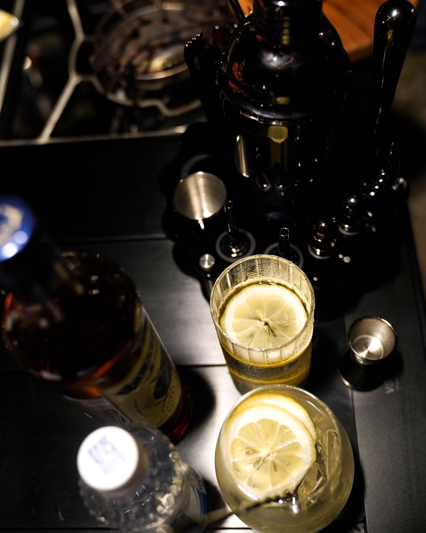 x 상유르 sangyule 📽
-
-
-
술 마시는거 좋아하고🍹
커피 마시는 좋아하니☕

캠핑도 그에 맞게
준비하네요 🚎

너무 많이 마시지는 않습니다😊

안 마시면 
재미없을까?😢

추운 날씨이지만
이렇게 즐길수 있다는게
살아있다는
느낌을 줍니다🖤

👉 유튜브/_Sangyule

#캠핑 
#솔로캠핑 
#칵테일캠핑 
#칵테이바 
#블랙캠핑 
#블랙캠퍼 
#캠핑카페 
#캠핑커피 
#유튜브 
#캠핑스타그램 
#youtube #solocamping #blackcamping #camping #campingpeople #campingtools #campinglife #campingtrip #campinglove #sangyule 

Directed by sangyule
