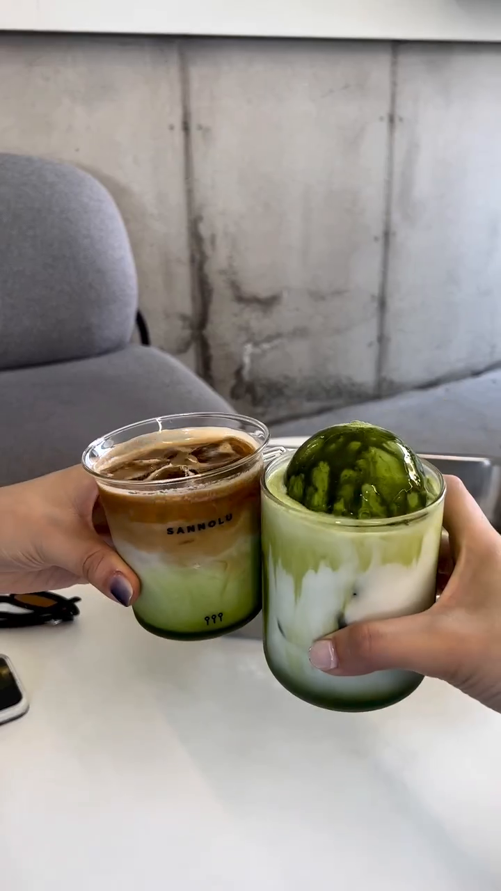 두번째 공동작업 🍽️
오디오보다 먹은 게 더 많아서 짤린 게 함정
이번 여행에서 이렇게 적극적인 I세란 처음봄 ^,^
#여행릴스 #제주여행