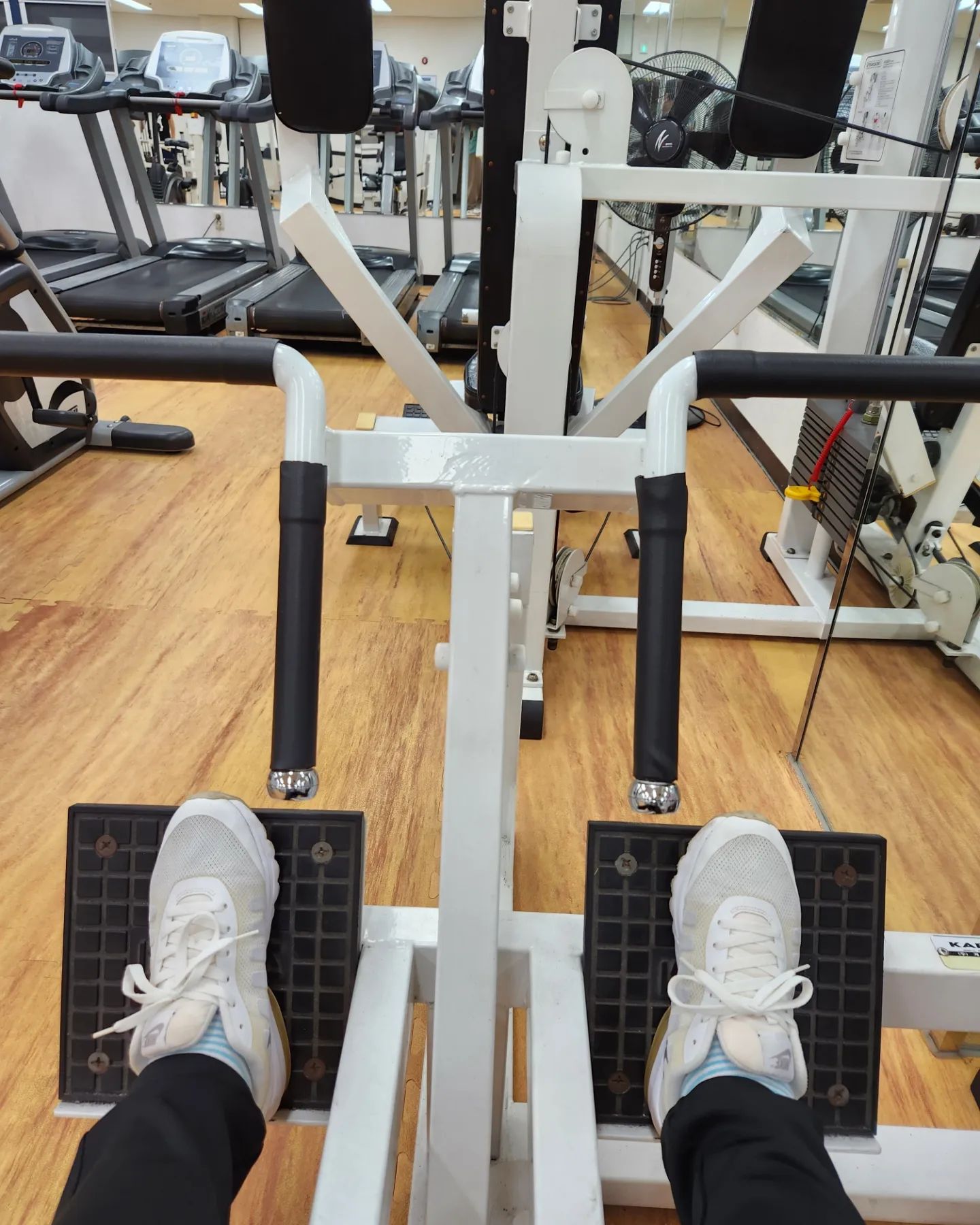 건강해지고 손은 굳은살 생기고🤣

#북삼 #건강해지기 #소통