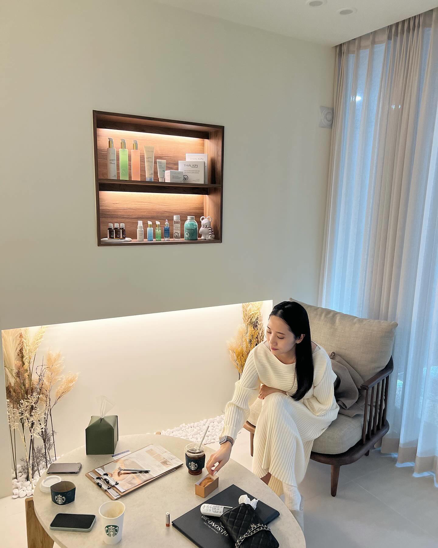 나원장님이 오픈하신 스파..🤍
시설,제품,테크닉 뭐 하나 빠지는 곳이 없는
수원 에스테틱  adore_dayspa 
원장님 손맛보면 다른데 못가유:)