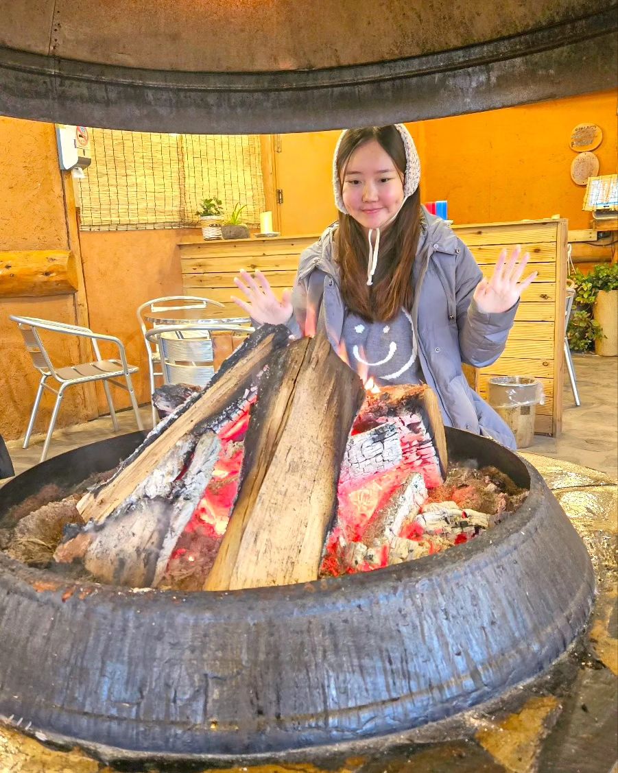 아빠생신기념 백운호수오리집
눈오는날 가니 분위기 더좋다
장작불에 손두따숩

추억의 도시락두 정겹넹

.
.
.
.
.
.
.
.
.
.
.
.
.
.
.
.
.
.
.
.
.
.
.
.
.
.
.
#온누리진흙구이#백운호수맛집#맛스타그램#오리맛집#백운호수온누리진흙구이#수원오리맛집#의왕맛집