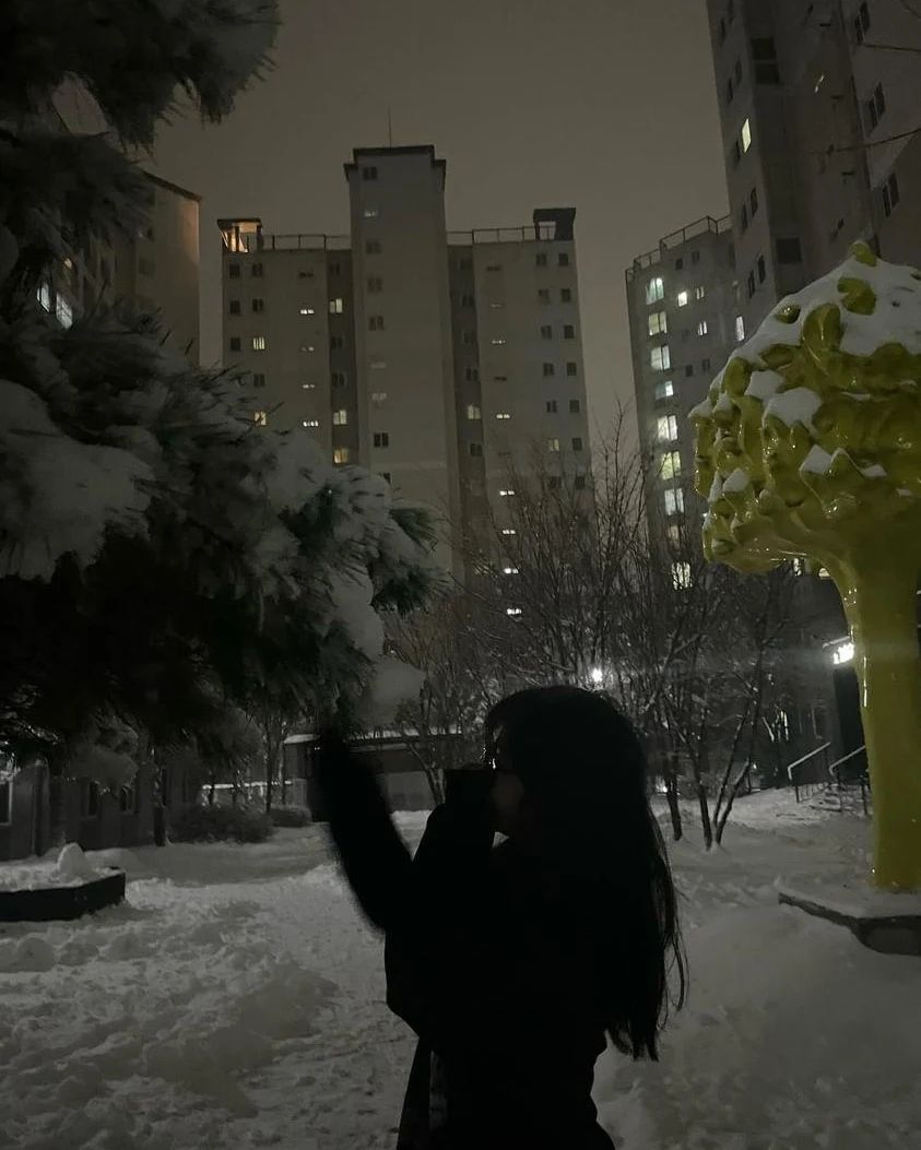 #10 #🪨
#커피한잔에여유를아는품격있는여.자