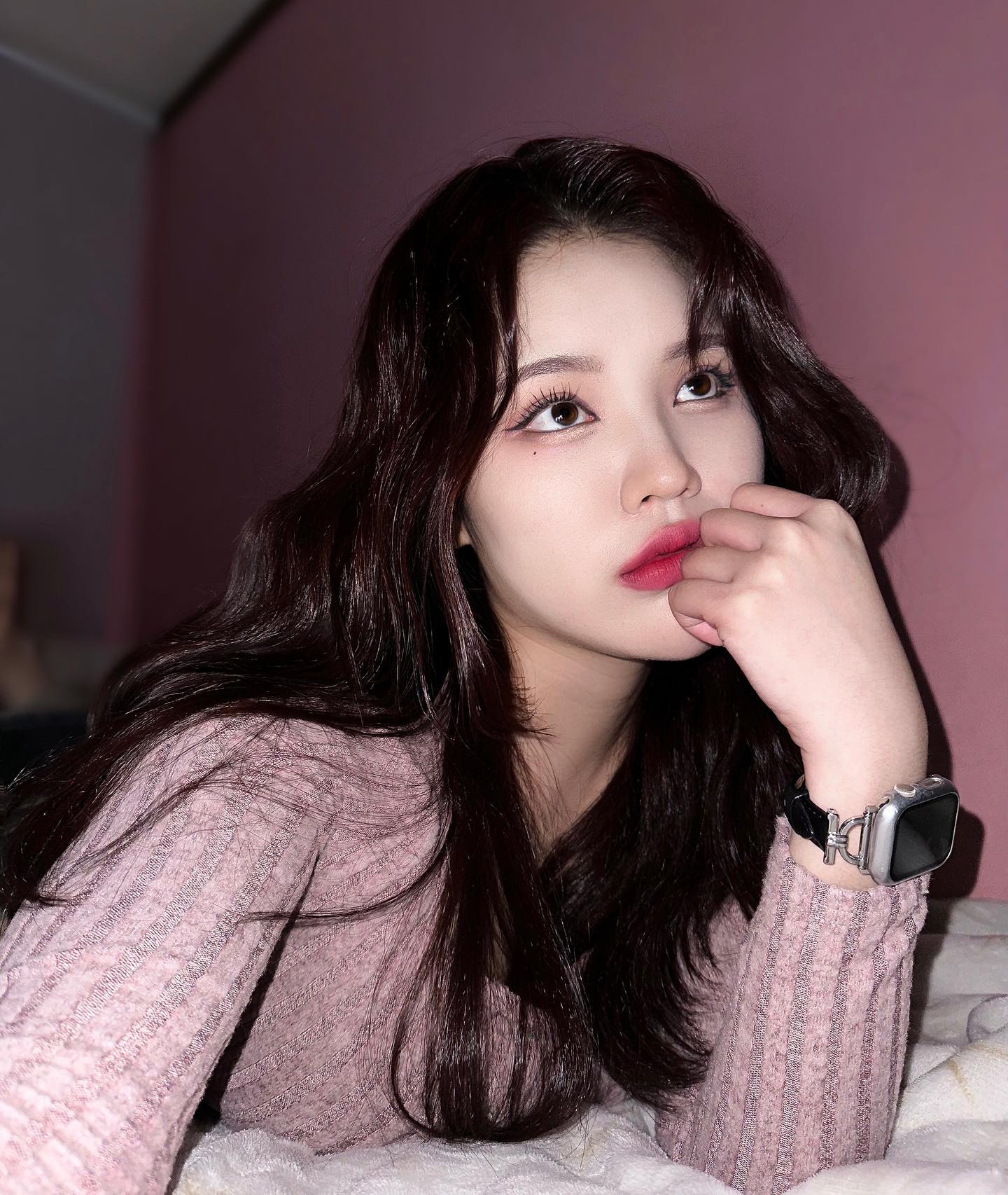 쿨톤 논란이 멈추지 않는 h_ae_na ❄️☃️🫧🩷
” 가을웜톤 vs 겨울쿨톤 “ 당신의 취향은 ?

#겨쿨 #겨쿨메이크업