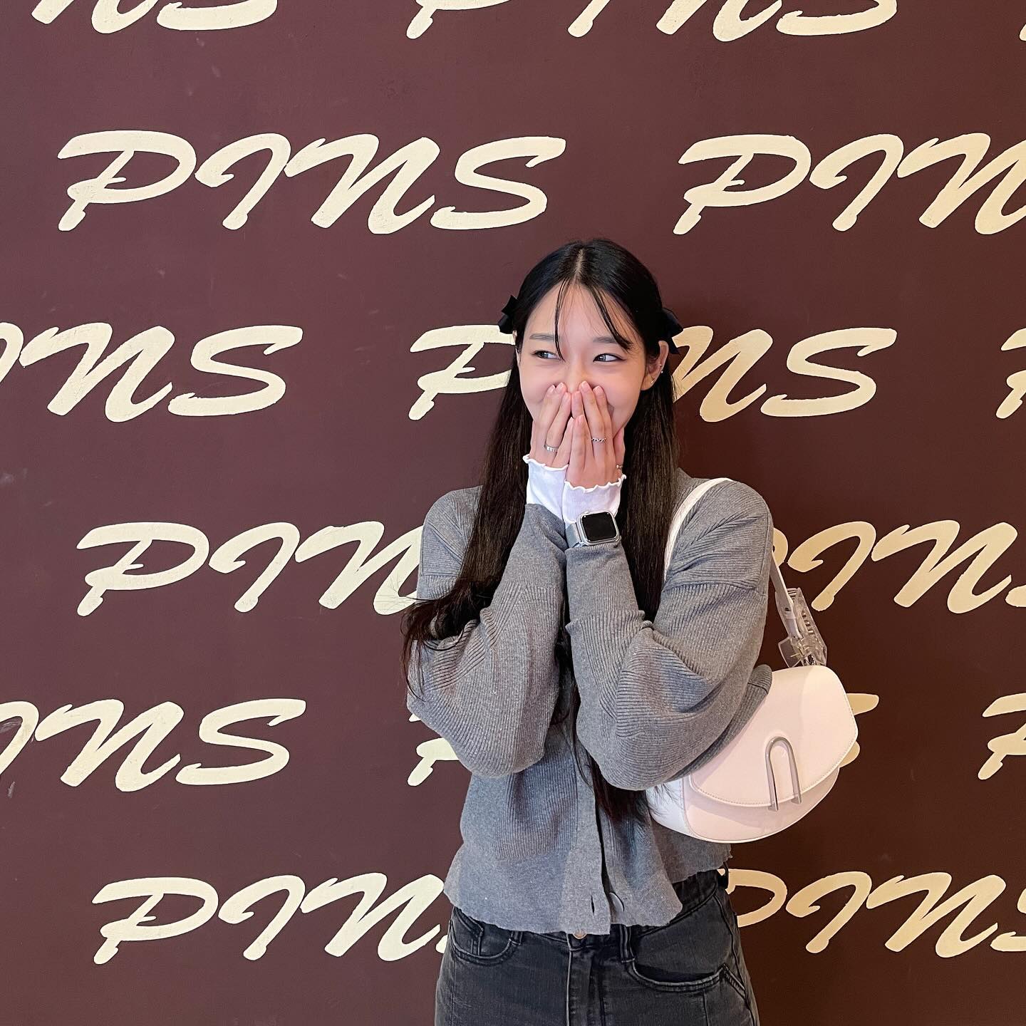 부끄럼 많은 29세😣 오빠가 골라준 포토존🫶🏻