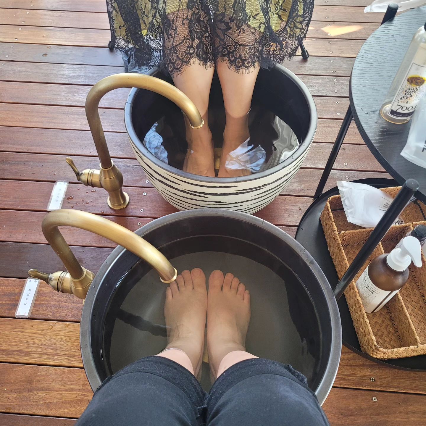 #사천빠지다 #사천빠지다 #족욕카페 #오름주가
뜨끈하니 좋으다
족욕또하고싶다