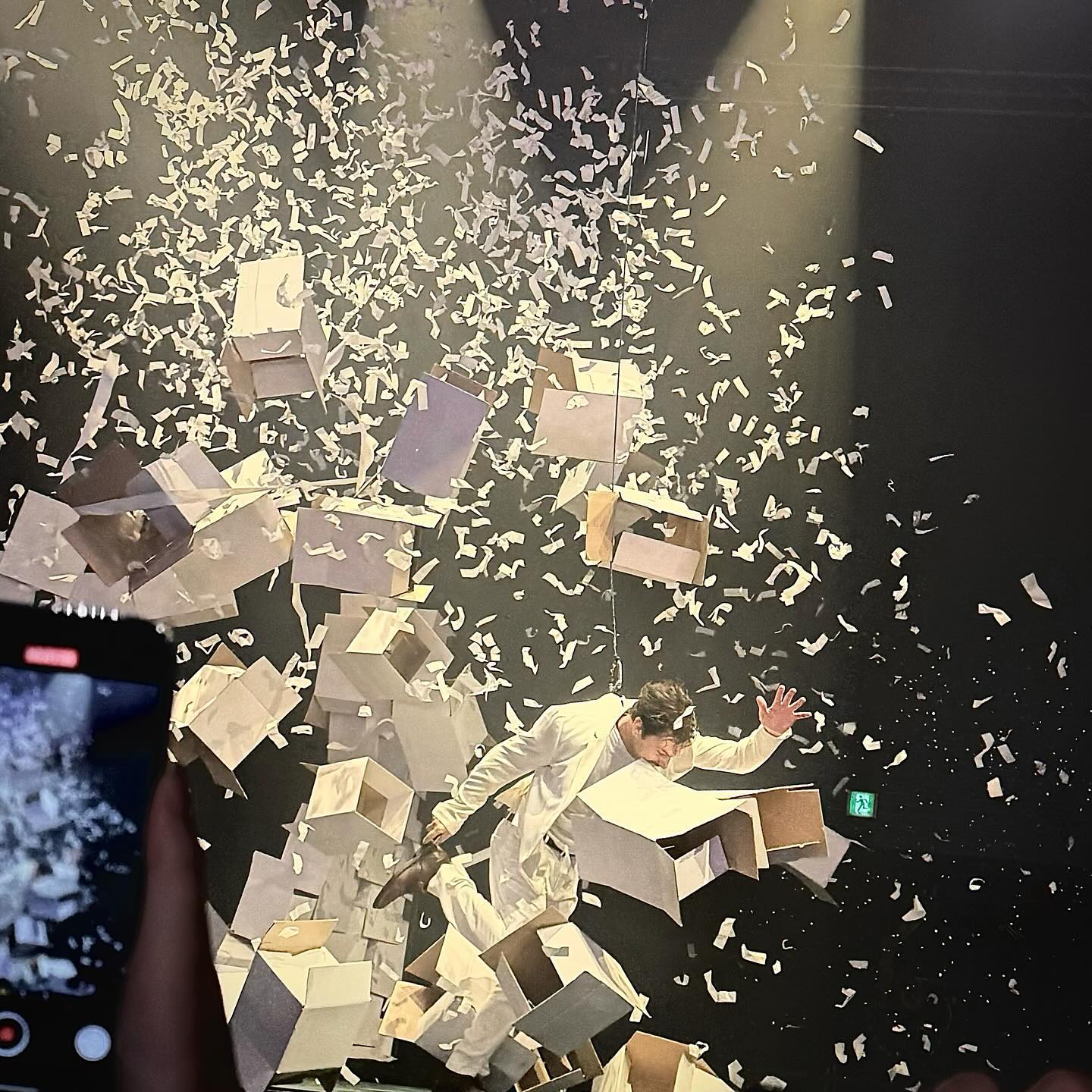 𝘼𝙈𝘼𝙕𝙄𝙉𝙂 #fuerzabruta 
fuerzabruta_korea_official